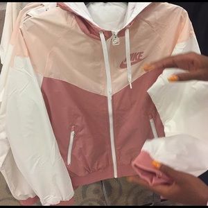 Meet your Posher, Arissa